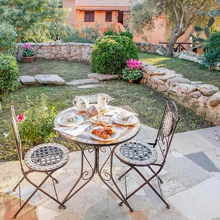 Beautiful In W/ 1 Bedrooms *