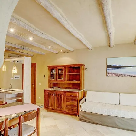 Appartamento Beautiful In W/ 1 Bedrooms *